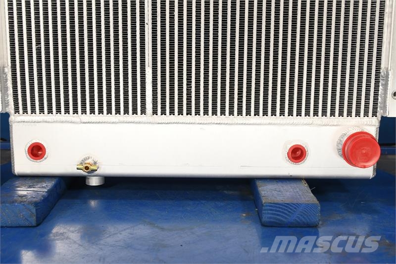 Komatsu WA250-1LC Radiator # 930064 Radiadores