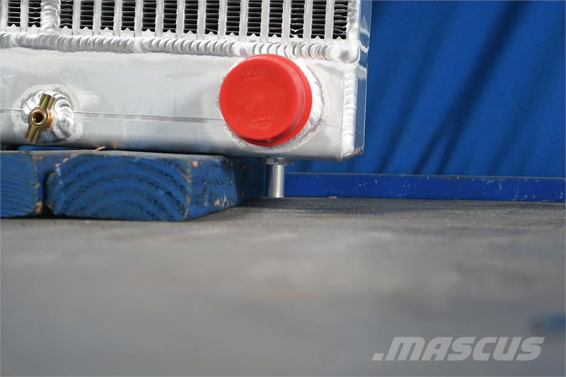 Komatsu WA320-5, WA320-5L Radiator # 930184 Radiadores