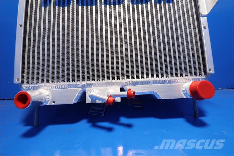 Komatsu WB146-5 Radiator # 930110 Radijatori