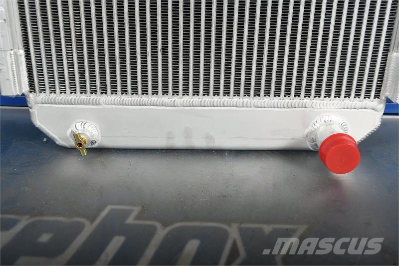 Kubota Chipper Radiator # 820095 Радиатори