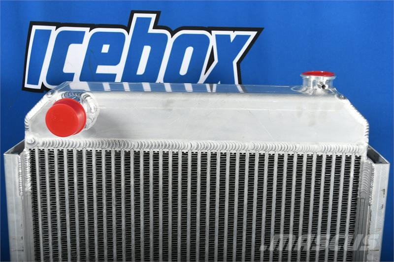 Kubota Chipper Radiator # 820095 Радиатори