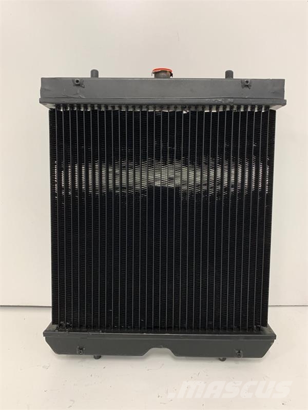 Kubota L3130 Radiator # 820046 Radiadores