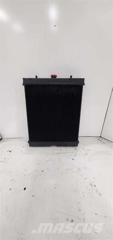 Kubota M105S Radiator # 820039 Radiadores