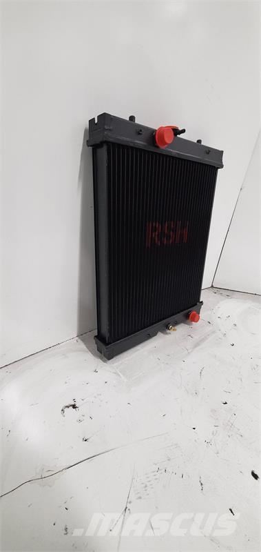 Kubota M105S Radiator # 820039 Radiadores