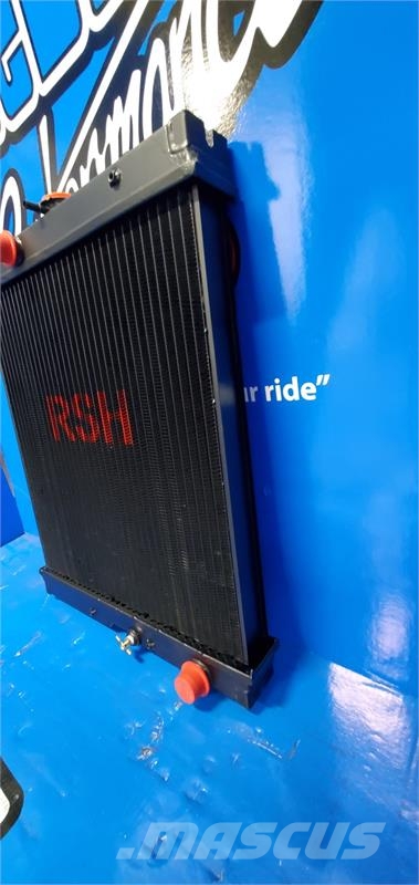 Kubota M105S Radiator # 820039 Radiadores