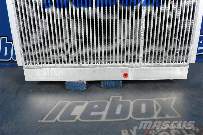 Kubota SVL90-2 Radiator # 820149 مشعات