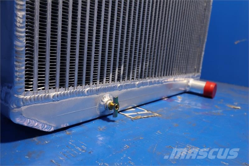 MacDon 9300 Radiator # 820240 Radiadores