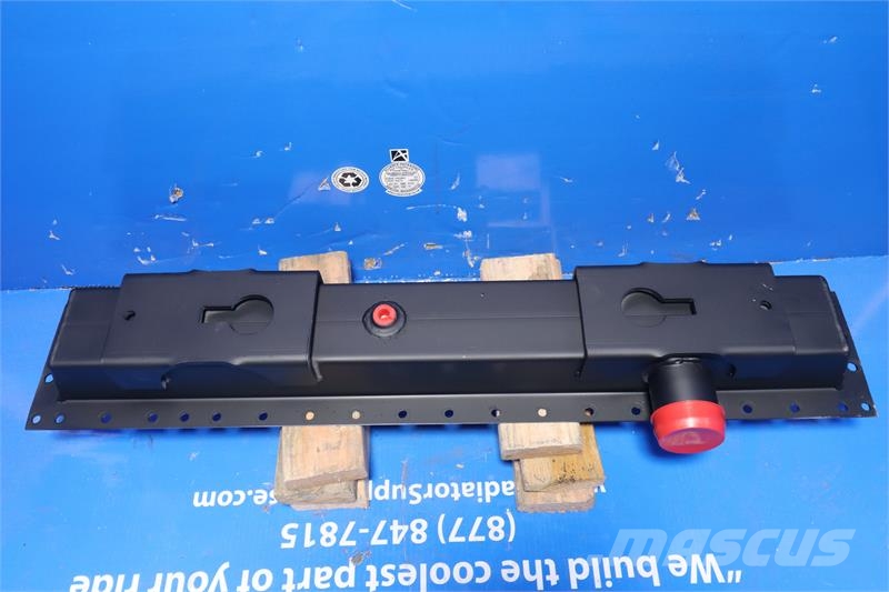 Mack Bottom Tank # 605135 Radiadores