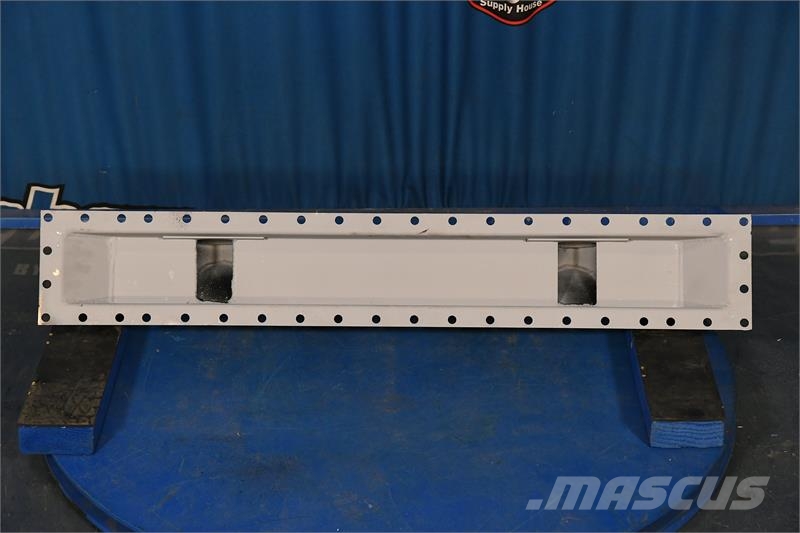 Mack Bottom Tank # 605140 Radiatorer