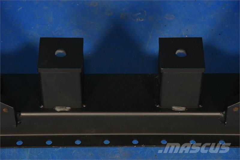 Mack Bottom Tank # 605140 Radiatorer