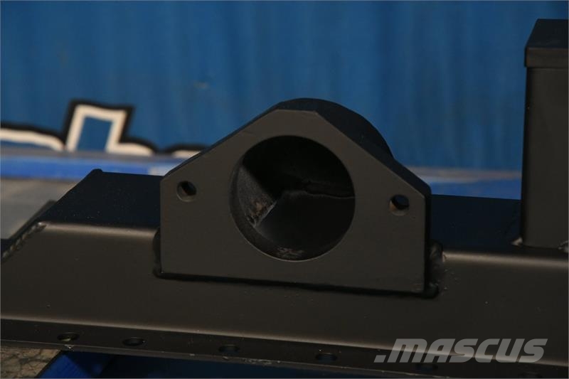 Mack Bottom Tank # 605140 Radiatorer