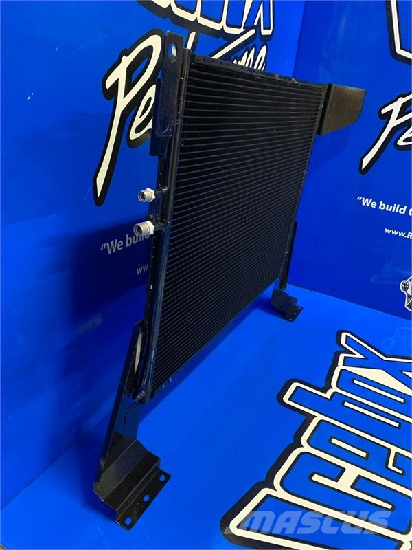 Mack CH Series, 1994-2000 AC Condenser # 605212 مشعات