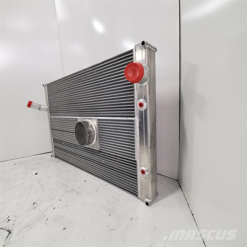 Mack MR Radiator # 605037 Radyatörler