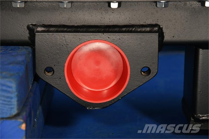 Mack Radiator # 605003 Radyatörler