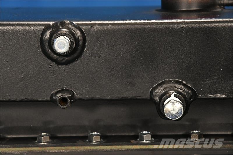 Mack Radiator # 605003 Radyatörler