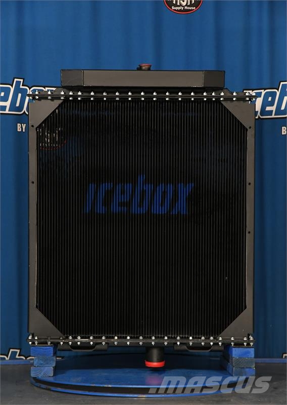 Mack Radiator # 605044 Jäähdyttimet