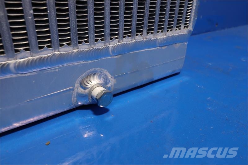 Mack Radiator # 890717 Radiadores