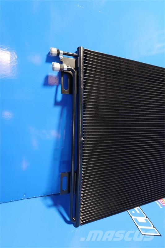 Mack RD688 Series, RL AC Condenser # 605353 مشعات