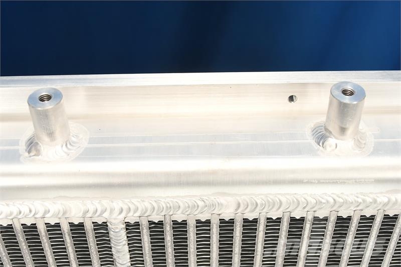 Mack Titan Radiator # 607156 Radiadores
