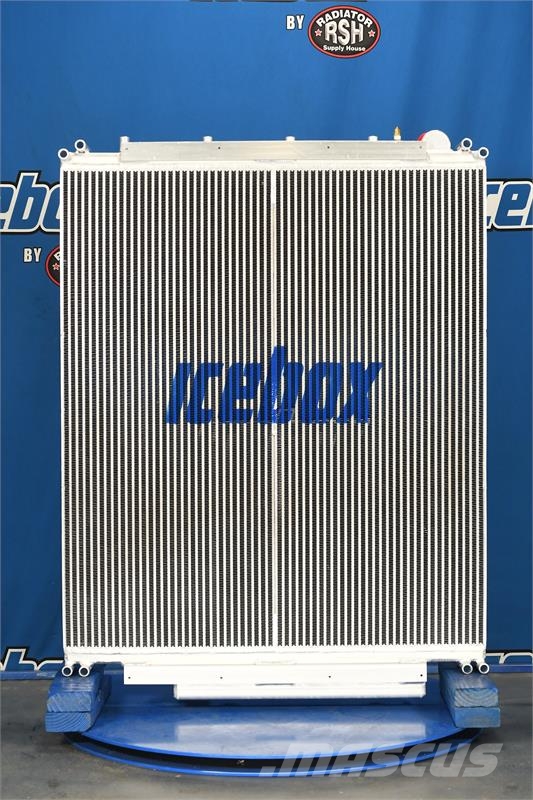 Mack Titan Radiator # 607156 Radiadores