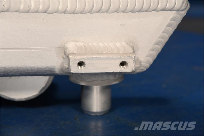 Mahindra 6010 Radiator # 820049 Radiadores