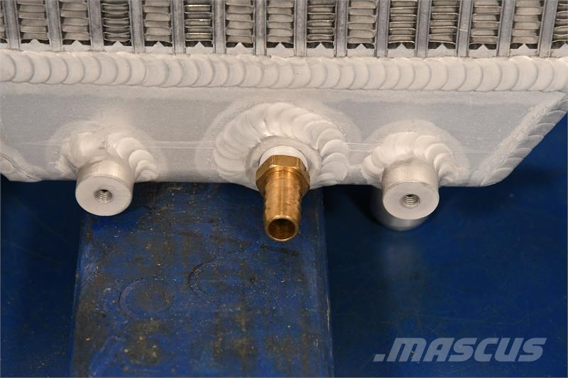 Mahindra 6010 Radiator # 820049 Radiadores