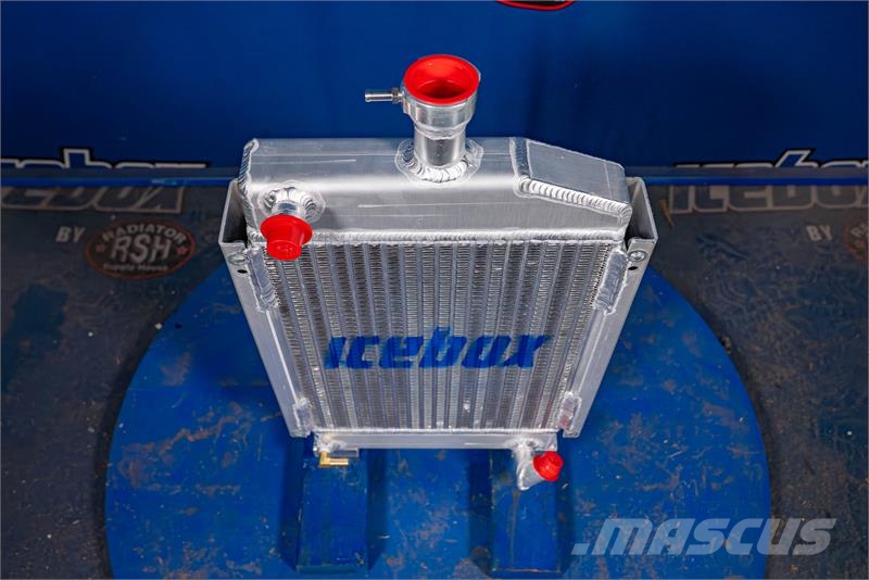 Massey Ferguson 1030 Radiator # 960034 Radijatori