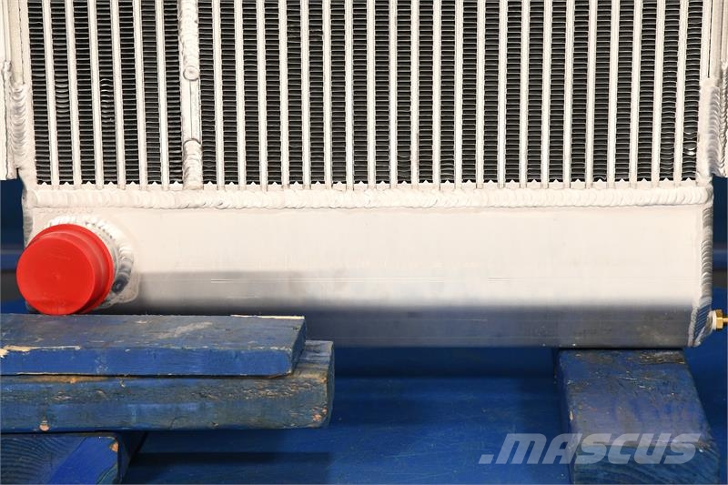 Massey Ferguson 461 Radiator # 960019 مشعات