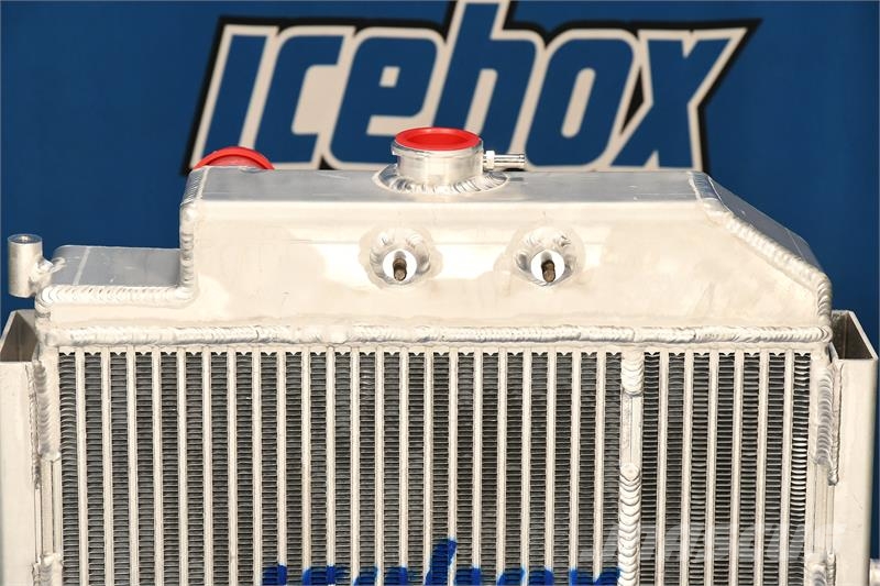 Massey Ferguson 461 Radiator # 960019 مشعات