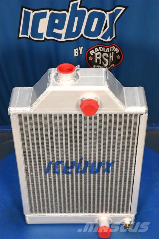 Massey Ferguson MF30 Radiator # 960015 Radiatoare
