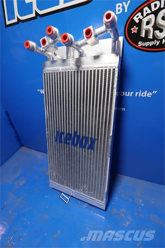 Massey Ferguson Oil Cooler # 960035 مشعات