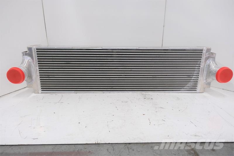 MCI Charge Air Cooler # 740082 Radiadores