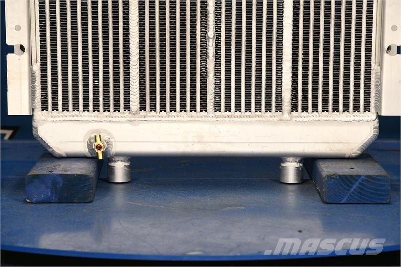 Mitsubishi BD2G Radiator # 890555 Radiadores