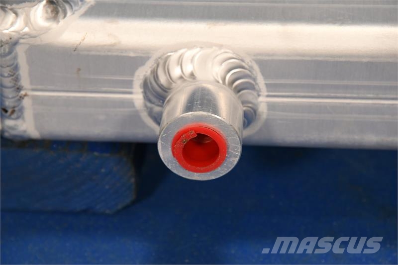 Mitsubishi BD2G Radiator # 890555 Radiadores