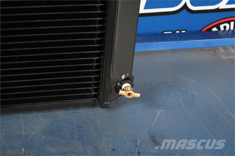  Monaco Radiator # 700002 Jäähdyttimet