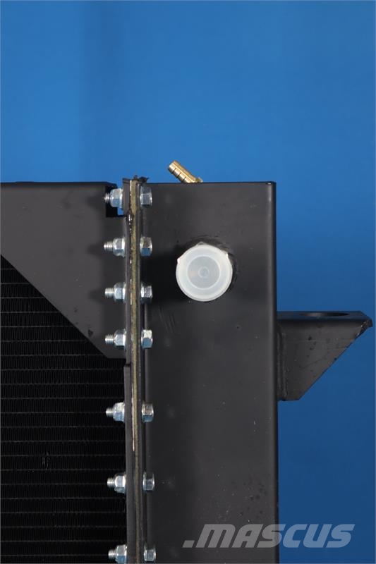 Monaco Radiator # 704125 Radiadores camiões e carrinhas