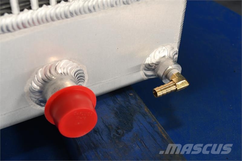 MultiQuip DH-480I, DCA45SSIU4F Radiator # 990321 مشعات