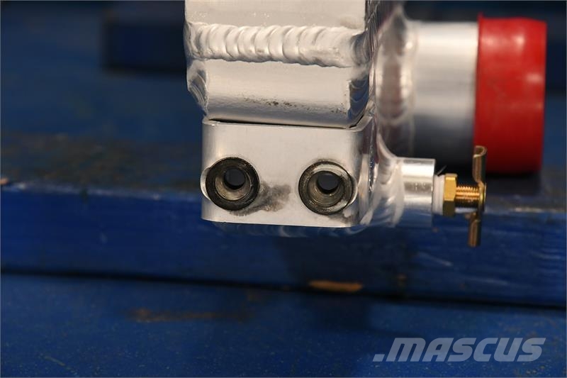 MultiQuip Radiator # 990420 Радиатори