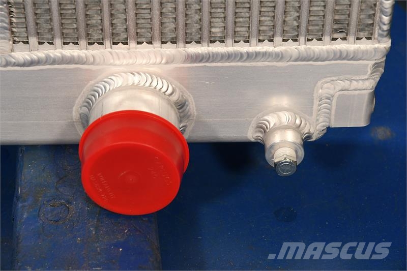 MultiQuip Radiator # 990160 Радиатори