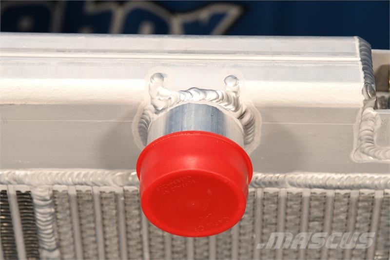 MultiQuip Radiator # 990160 Радиатори