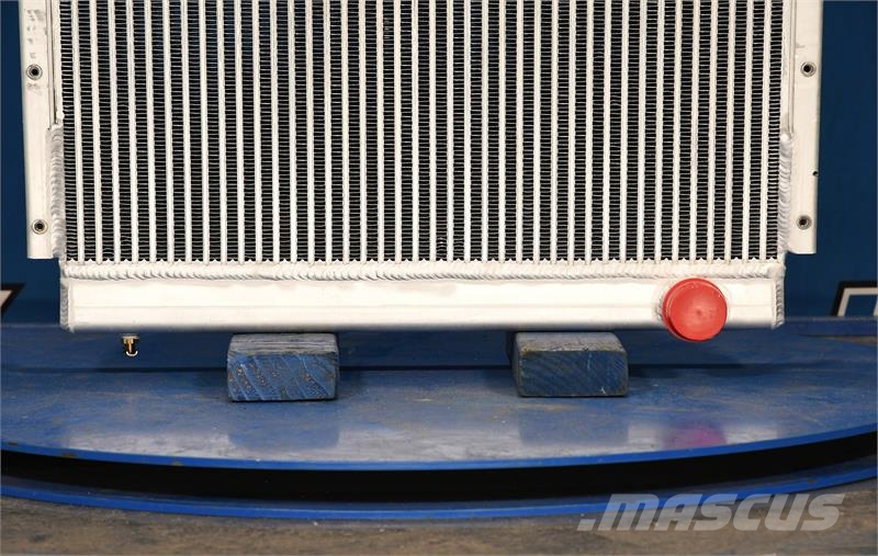 New Holland 1049 Radiator # 910060 مشعات