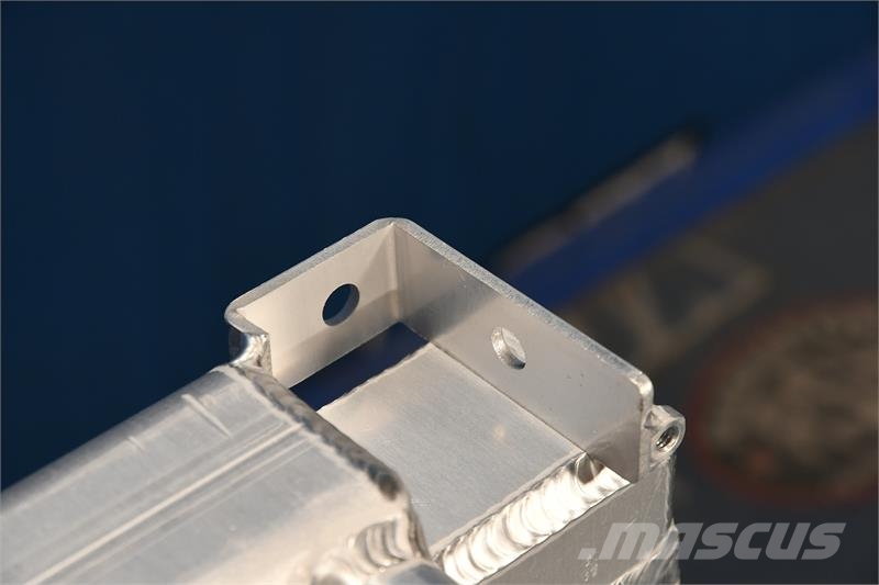 New Holland EH30.B Radiator # 910023 مشعات