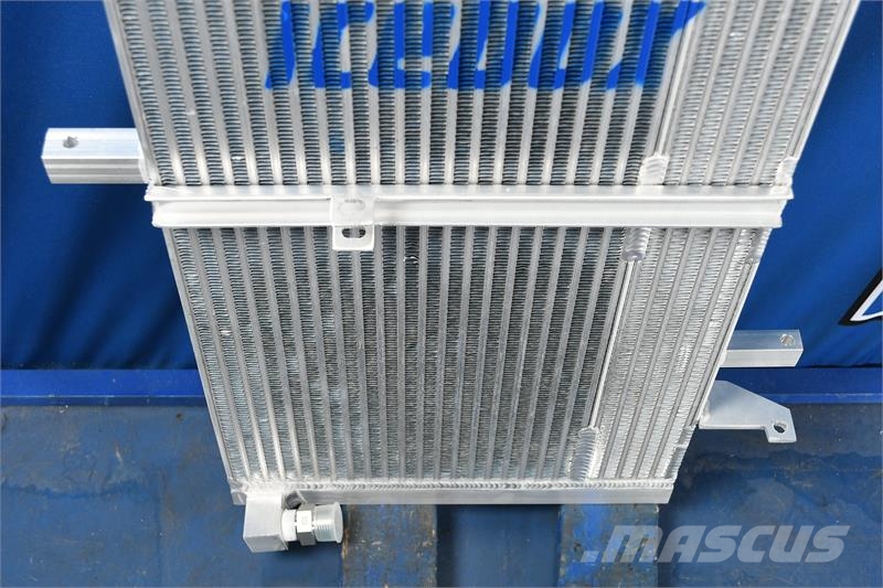 New Holland TG255, TG285, TG210, TG230 Oil Cooler # 910042 Radiadores