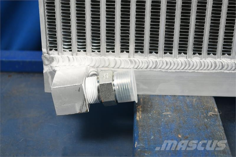 New Holland TG255, TG285, TG210, TG230 Oil Cooler # 910042 Radiadores