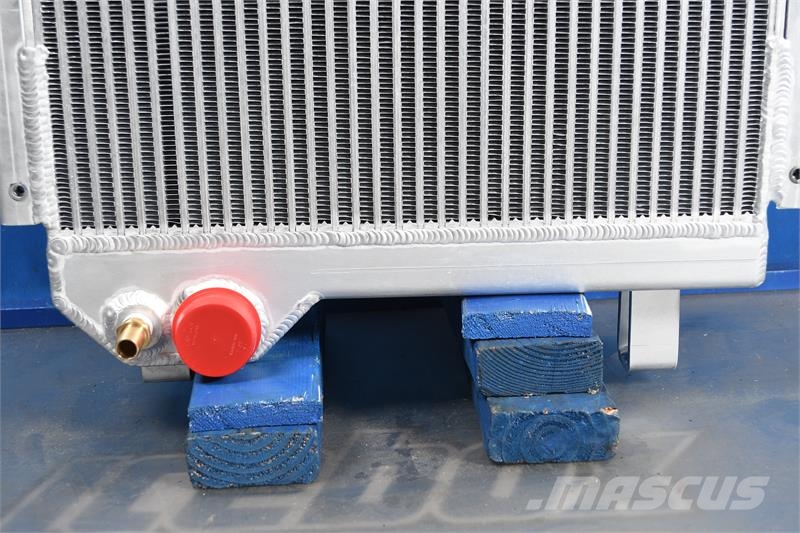New Holland TV140 Radiator # 910030 Radiadores
