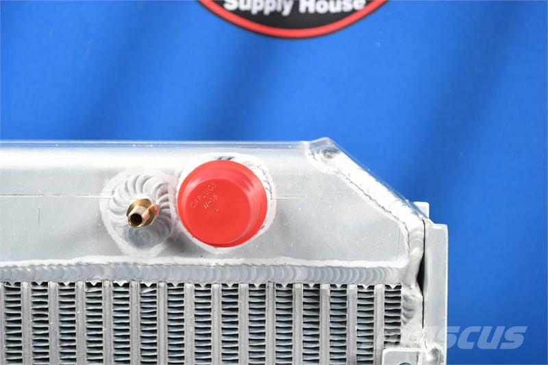 Nissan Forklift Radiator # 940106 Radiadores