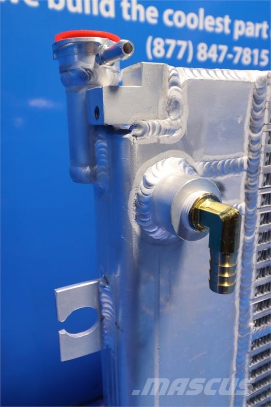 Nissan MCPL02A20LV Radiator # 950223 Radiadores