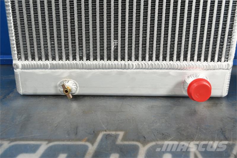 Onan 65QSDA, 80QSDA, 85QSDB, 100QSD Radiator # 990517 Radiadores