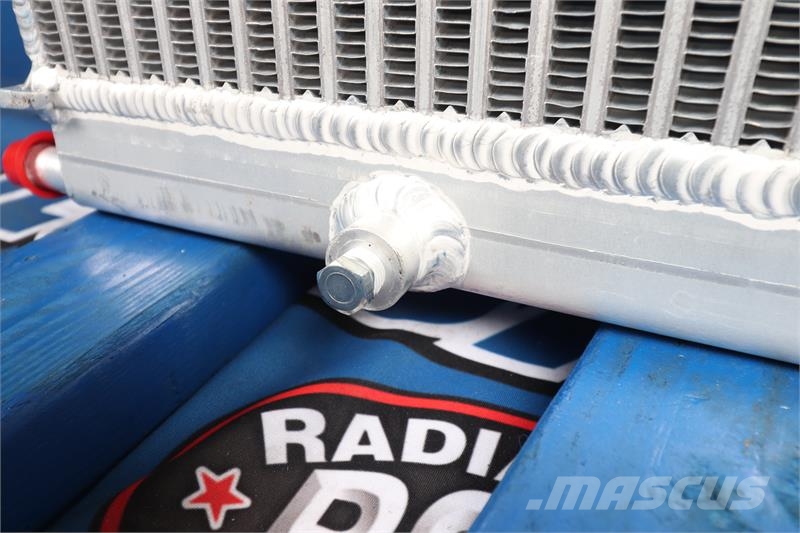 Onan Cummins Radiator # 990392 Radiadores