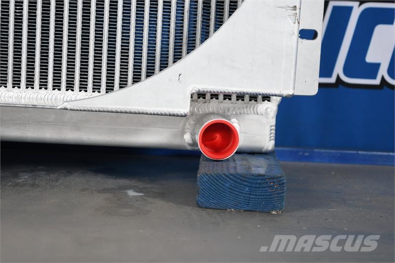 Onan GenSet Radiator # 990148 Radijatori